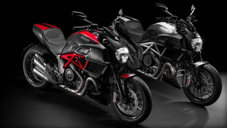 Em termos de design, a Diavel 2014 apresenta novo conjunto &oacute;ptico dianteiro completamente em LED | <a href="https://beta-develop.quatrorodas.abril.com.br/moto/noticias/ducati-apresenta-diavel-reestilizada-775578.shtml" rel="migration">Leia mais</a>