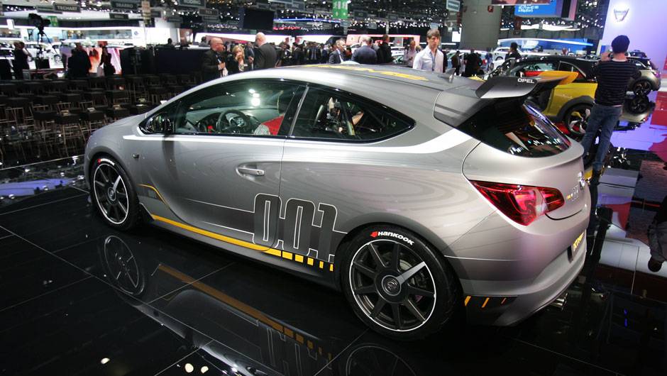 Opel Astra OPC Extreme | <a href="https://beta-develop.quatrorodas.abril.com.br/noticias/saloes/genebra-2014/opel-mostra-astra-opc-extreme-detalhes-774644.shtml" rel="migration">Leia mais</a>| <a href="https://beta-develop.quatrorodas.abril.com.br/galerias/saloes/genebra/2014/direto-genebra-parte-1-" rel="migration"></a> Opel Astra OPC Extreme | <a href="https://beta-develop.quatrorodas.abril.com.br/noticias/saloes/genebra-2014/opel-mostra-astra-opc-extreme-detalhes-774644.shtml" rel="migration">Leia mais</a>| <a href="https://beta-develop.quatrorodas.abril.com.br/galerias/saloes/genebra/2014/direto-genebra-parte-1-" rel="migration"></a>