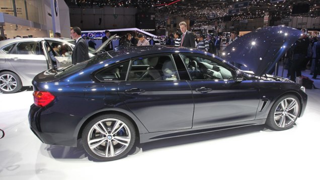 BMW Série 4 Gran Coupè | <a href="https://beta-develop.quatrorodas.abril.com.br/noticias/saloes/genebra-2014/imagens-oficiais-bmw-serie-4-gran-coupe-sao-reveladas-772176.shtml" rel="migration">Leia mais</a>| <a href="https://beta-develop.quatrorodas.abril.com.br/galerias/saloes/genebra/2014/direto-g" rel="migration"></a> BMW Série 4 Gran Coupè | <a href="https://beta-develop.quatrorodas.abril.com.br/noticias/saloes/genebra-2014/imagens-oficiais-bmw-serie-4-gran-coupe-sao-reveladas-772176.shtml" rel="migration">Leia mais</a>| <a href="https://beta-develop.quatrorodas.abril.com.br/galerias/saloes/genebra/2014/direto-g" rel="migration"></a>
