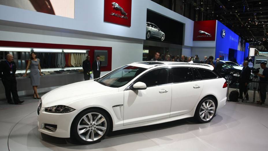 Jaguar XFR-S Sportbrake | <a href="https://beta-develop.quatrorodas.abril.com.br/noticias/saloes/genebra-2014/jaguar-mostra-xkr-s-sportbrake-774542.shtml" rel="migration">Leia mais</a>| <a href="https://beta-develop.quatrorodas.abril.com.br/galerias/saloes/genebra/2014/direto-genebra-parte-1-775644." rel="migration"></a>