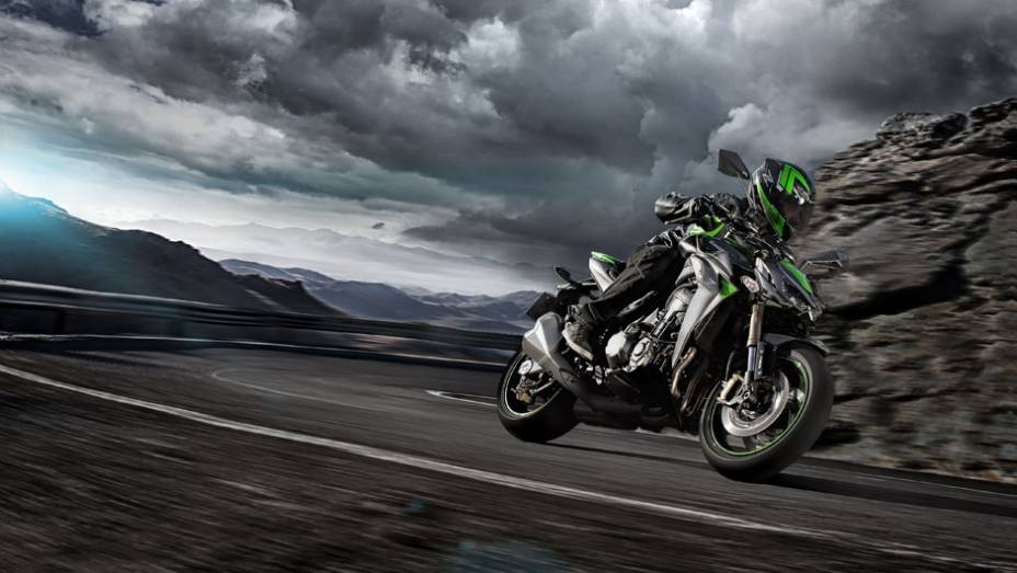 A nova Kawasaki Z1000, que ser&aacute; montada em Manaus (AM), conta com freios ABS opcionais. A fabricante japonesa, no entanto, n&atilde;o disponibilizou o controle de tra&ccedil;&atilde;o para a naked | <a href="https://beta-develop.quatrorodas.abril.com.br/moto/noticias/kawasaki-lanca-z1000-2" rel="migration"></a>