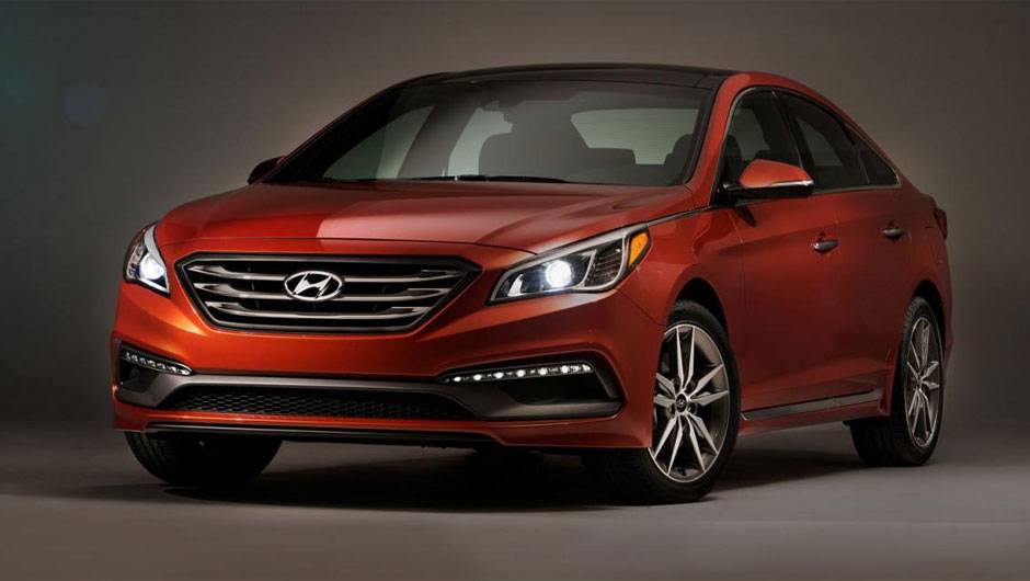 Hyundai revela Sonata 2015 em Nova York | <a href="https://beta-develop.quatrorodas.abril.com.br/noticias/saloes/new-york-2014/hyundai-revela-sonata-2015-nova-york-779988.shtml" rel="migration">Leia mais</a> Hyundai revela Sonata 2015 em Nova York | <a href="https://beta-develop.quatrorodas.abril.com.br/noticias/saloes/new-york-2014/hyundai-revela-sonata-2015-nova-york-779988.shtml" rel="migration">Leia mais</a>