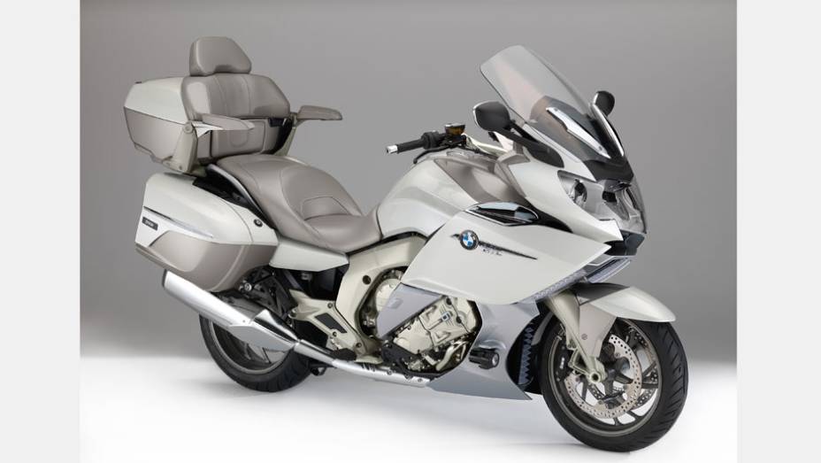 BMW apresenta nova K 1600 GTL Exclusive | <a href="https://beta-develop.quatrorodas.abril.com.br/moto/noticias/bmw-apresenta-nova-k-1600-gtl-exclusive-781765.shtml" rel="migration">Leia mais</a>