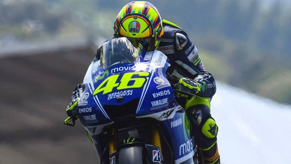 Valentino Rossi fechou a lista dos dez melhores em Le Mans nesta sexta-feira (16) | <a href="https://beta-develop.quatrorodas.abril.com.br/moto/noticias/motogp-marquez-domina-treino-livre-franca-783040.shtml" rel="migration">Leia mais</a>