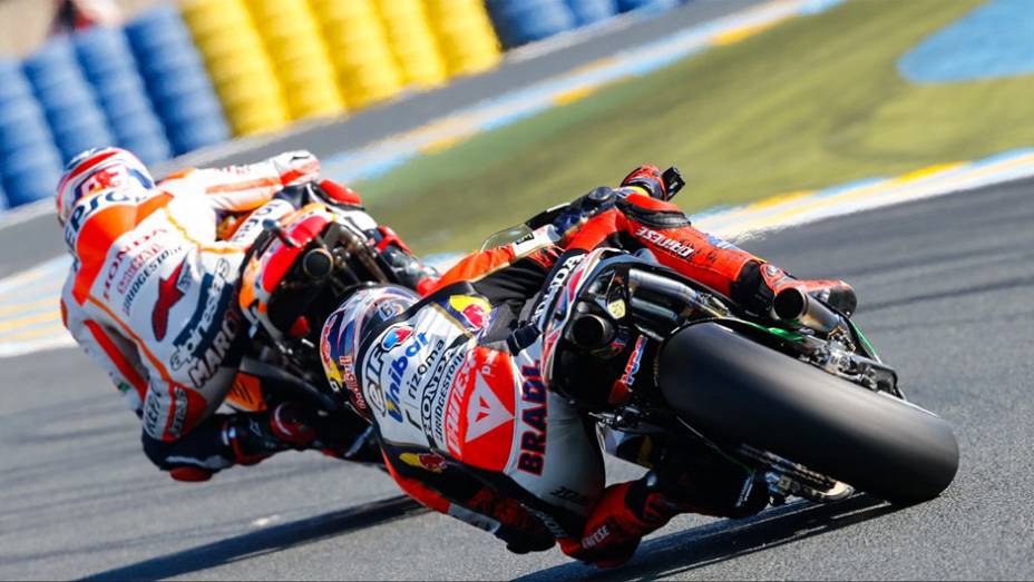 Stefan Bradl foi o sétimo neste domingo (18) | <a href="https://beta-develop.quatrorodas.abril.com.br/moto/noticias/motogp-marquez-vence-quinta-seguida-2014-783148.shtml" rel="migration">Leia mais</a>