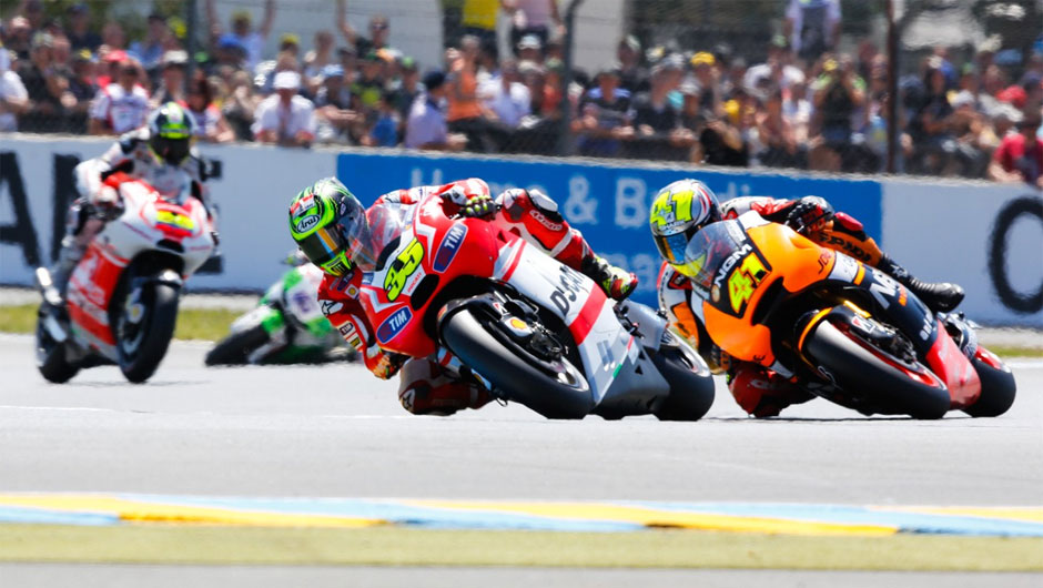 Aleix Espergar&oacute; (41) terminou a prova em nono | <a href="https://beta-develop.quatrorodas.abril.com.br/moto/noticias/motogp-marquez-vence-quinta-seguida-2014-783148.shtml" rel="migration">Leia mais</a>