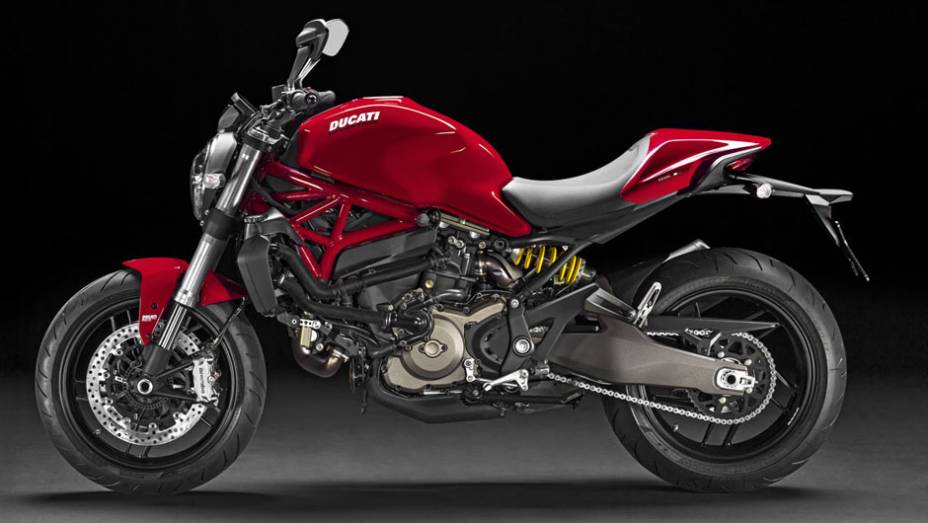 O design e o DNA da Monster 1200 foi seguido pela novidade de Borgo Panigale | <a href="https://beta-develop.quatrorodas.abril.com.br/moto/noticias/ducati-revela-monster-821-2014-784507.shtml" rel="migration">Leia mais</a>