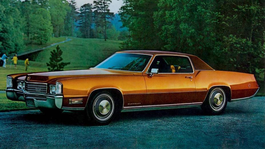 Com 8.2 litros e 400 cv, o V8 de bloco grande da Cadillac para 1970 alcan&ccedil;ou marca at&eacute; hoje n&atilde;o batida, a de maior V8 j&aacute; produzido, um superlativo que tanto combina com Cadillac. Durou at&eacute; 1976