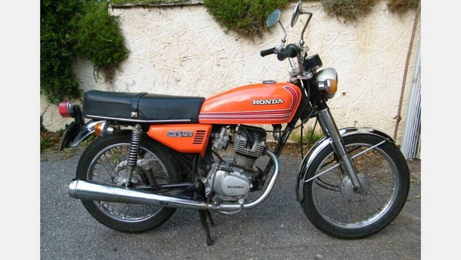 Honda CG 125 1976, feita em Manaus (AM), foi a primeira motocicleta nacional da marca japonesa, que continua sendo feita e carrega o nome CG 125 Fan Honda CG 125 1976, feita em Manaus (AM), foi a primeira motocicleta nacional da marca japonesa, que continua sendo feita e carrega o nome CG 125 Fan