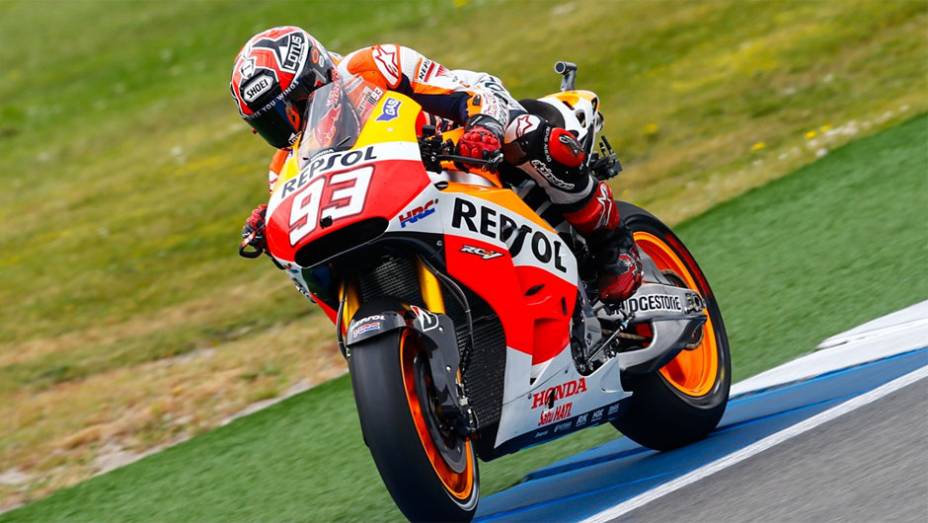 Marc Márquez foi o segundo mais rápido | <a href="https://beta-develop.quatrorodas.abril.com.br/moto/noticias/motogp-aleix-espargaro-garante-pole-holanda-787487.shtml" rel="migration">Leia mais</a>