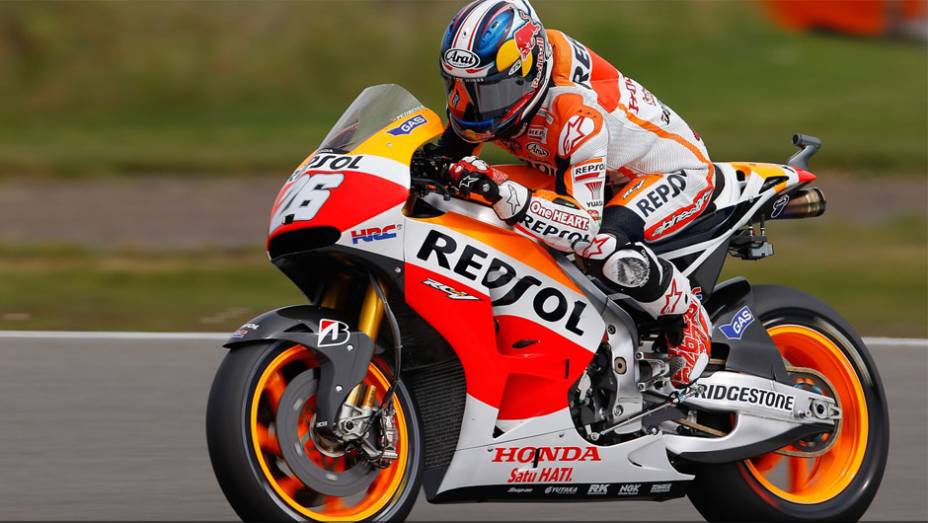 Dani Pedrosa ficou com o terceiro tempo | <a href="https://beta-develop.quatrorodas.abril.com.br/moto/noticias/motogp-aleix-espargaro-garante-pole-holanda-787487.shtml" rel="migration">Leia mais</a>