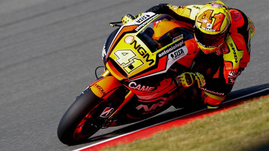 Aleix Espargaró foi o mais rápido | <a href="https://beta-develop.quatrorodas.abril.com.br/moto/noticias/motogp-espargaro-mais-rapido-alemanha-790638.shtml" rel="migration">Leia mais</a>