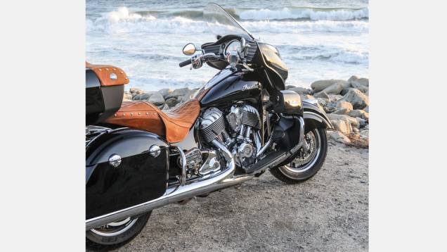 Motor V-Twin de 1.811 cc entrega 14,16 mkgf de torque a 2.600 rpm e 73 cavalos de potência | <a href="https://beta-develop.quatrorodas.abril.com.br/moto/noticias/indian-apresenta-roadmaster-2015-eua-793017.shtml" rel="migration">Leia mais</a> Motor V-Twin de 1.811 cc entrega 14,16 mkgf de torque a 2.600 rpm e 73 cavalos de potência | <a href="https://beta-develop.quatrorodas.abril.com.br/moto/noticias/indian-apresenta-roadmaster-2015-eua-793017.shtml" rel="migration">Leia mais</a>