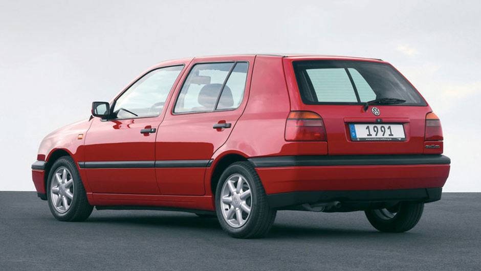 O design era mais arredondado, sem cantos vivos e mais harmonioso | <a href="https://beta-develop.quatrorodas.abril.com.br/carros/lancamentos/volkswagen-golf-vii-749855.shtml" rel="migration">Mais sobre o novo Golf no Brasil</a> | O design era mais arredondado, sem cantos vivos e mais harmonioso | <a href="https://beta-develop.quatrorodas.abril.com.br/carros/lancamentos/volkswagen-golf-vii-749855.shtml" rel="migration">Mais sobre o novo Golf no Brasil</a> |