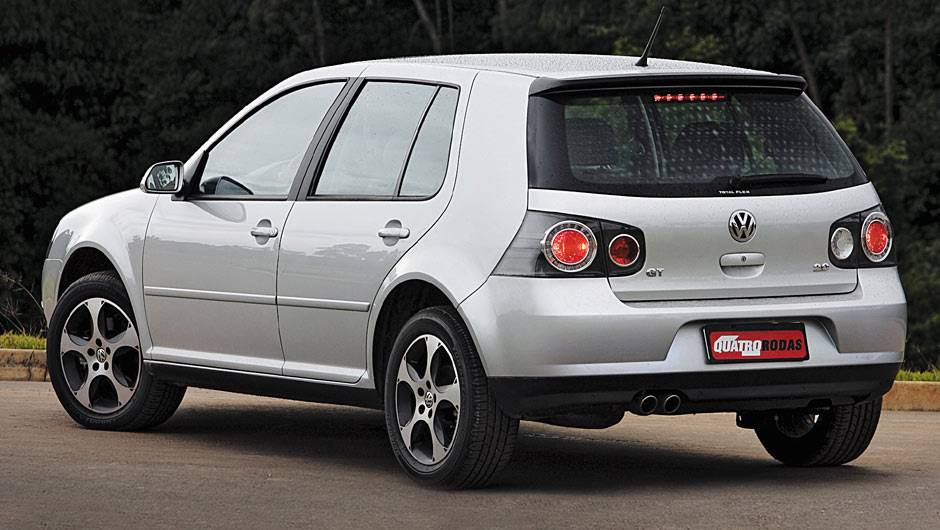 Ele foi lan&ccedil;ado em 2007 e ainda deve permanecer em linha por mais alguns meses, mesmo com a chegada da s&eacute;tima gera&ccedil;&atilde;o | <a href="https://beta-develop.quatrorodas.abril.com.br/carros/lancamentos/volkswagen-golf-vii-749855.shtml" rel="migration">Mais sobre o novo Golf no Brasil</a> |