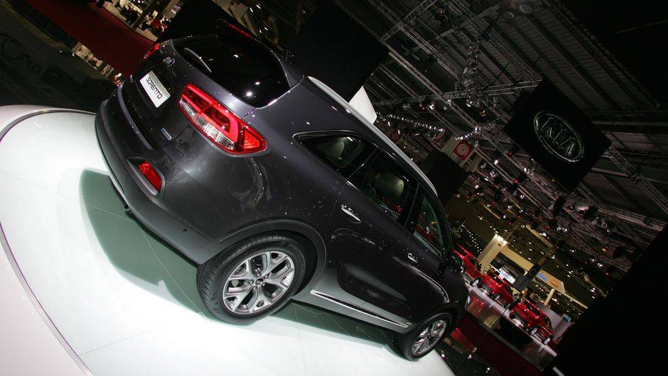 Kia Sorento | <a href="https://beta-develop.quatrorodas.abril.com.br/noticias/saloes/paris-2014/kia-sorento-sera-apresentado-salao-paris-798452.shtml" rel="migration">Leia mais</a> | <a href="https://beta-develop.quatrorodas.abril.com.br/galerias/saloes/paris/2014/direto-paris-2014-parte-1-803949.s" rel="migration"></a> Kia Sorento | <a href="https://beta-develop.quatrorodas.abril.com.br/noticias/saloes/paris-2014/kia-sorento-sera-apresentado-salao-paris-798452.shtml" rel="migration">Leia mais</a> | <a href="https://beta-develop.quatrorodas.abril.com.br/galerias/saloes/paris/2014/direto-paris-2014-parte-1-803949.s" rel="migration"></a>