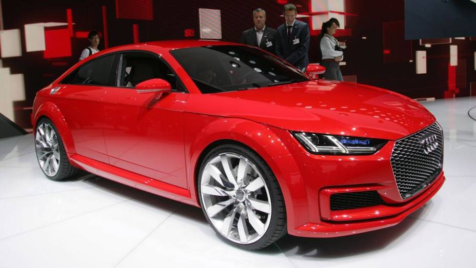 Audi TT Sportback concept | <a href="https://beta-develop.quatrorodas.abril.com.br/noticias/saloes/paris-2014/audi-apresenta-tt-sportback-concept-803458.shtml" rel="migration">Leia mais</a>| <a href="https://beta-develop.quatrorodas.abril.com.br/galerias/saloes/paris/2014/direto-paris-2014-parte-1" rel="migration"></a>