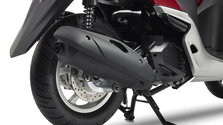 Outro ponto forte &eacute; para o uso na rotina di&aacute;ria de uma cidade &eacute; que o Tricity pesa apenas 152 kg | <a href="https://beta-develop.quatrorodas.abril.com.br/moto/noticias/yamaha-apresenta-tricity-europa-777991.shtml" rel="migration">Leia mais</a>