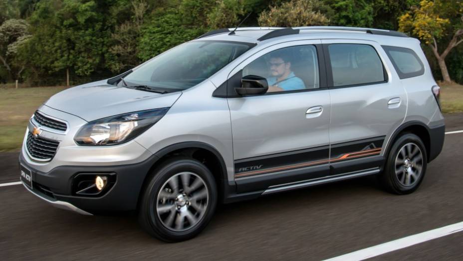 Diferente da versão convencional, a Activ conta com apliques de plástico na carroceria além de adesivos com a marca da edição | <a href="https://beta-develop.quatrorodas.abril.com.br/noticias/fabricantes/audi-apresenta-q3-2015-810386.shtml/" rel="migration">Leia Mais</a> Diferente da versão convencional, a Activ conta com apliques de plástico na carroceria além de adesivos com a marca da edição | <a href="https://beta-develop.quatrorodas.abril.com.br/noticias/fabricantes/audi-apresenta-q3-2015-810386.shtml/" rel="migration">Leia Mais</a>