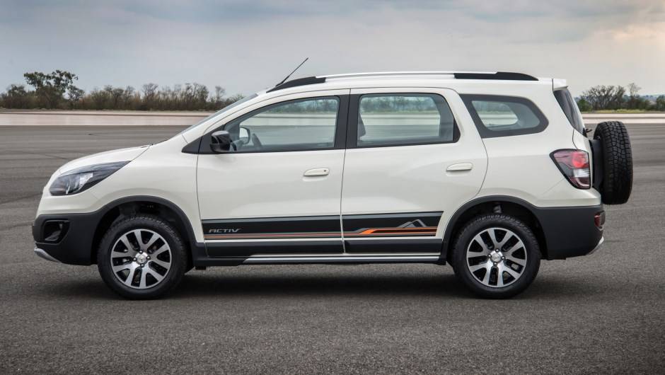 A vers&atilde;o manual partir&aacute; de R$ 62.060 e a autom&aacute;tica de R$ 65.860 | <a href="https://beta-develop.quatrorodas.abril.com.br/noticias/fabricantes/audi-apresenta-q3-2015-810386.shtml/" rel="migration">Leia Mais</a>