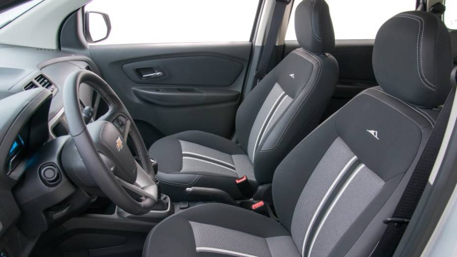 O acabamento interno também é diferenciado | <a href="https://beta-develop.quatrorodas.abril.com.br/noticias/fabricantes/audi-apresenta-q3-2015-810386.shtml/" rel="migration">Leia Mais</a> O acabamento interno também é diferenciado | <a href="https://beta-develop.quatrorodas.abril.com.br/noticias/fabricantes/audi-apresenta-q3-2015-810386.shtml/" rel="migration">Leia Mais</a>