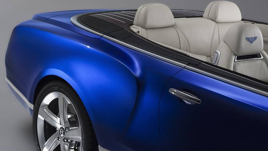 A produção do modelo dependerá da boa receptividade junto ao mercado | <a href="https://beta-develop.quatrorodas.abril.com.br/noticias/saloes/losangeles-2014/bentley-grand-convertible-conceito-pode-ir-fabrica-815717.shtml" rel="migration">Leia mais</a> A produção do modelo dependerá da boa receptividade junto ao mercado | <a href="https://beta-develop.quatrorodas.abril.com.br/noticias/saloes/losangeles-2014/bentley-grand-convertible-conceito-pode-ir-fabrica-815717.shtml" rel="migration">Leia mais</a>