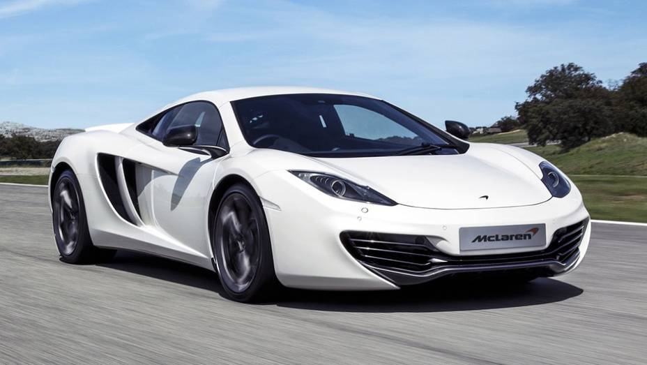 13º) McLaren MP4-12C (2012) - valor do IPVA: R$ 55.780,48; valor venal: R$ 1.394.512,00; equivale a: Hyundai HB20X Style Aut. (R$ 54.325,00)