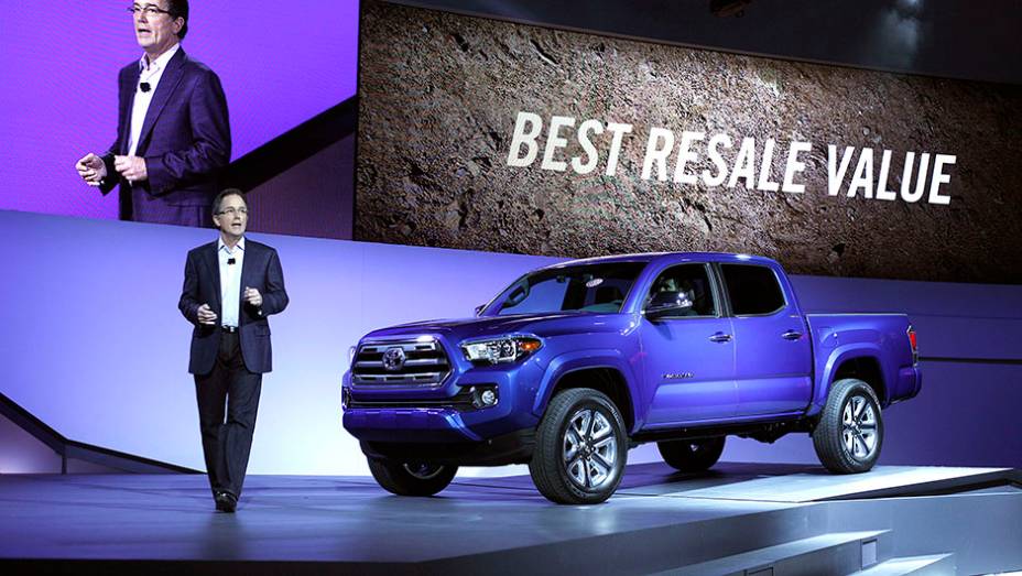 Toyota Tacoma | <a href="https://beta-develop.quatrorodas.abril.com.br/noticias/saloes/detroit-2015/toyota-desvenda-tacoma-2016-825020.shtml" rel="migration">Leia mais</a> | <a href="https://beta-develop.quatrorodas.abril.com.br/galerias/saloes/detroit-2015/1o-dia-salao-detroit-824981.shtml" rel="migration">Veja a pri</a>