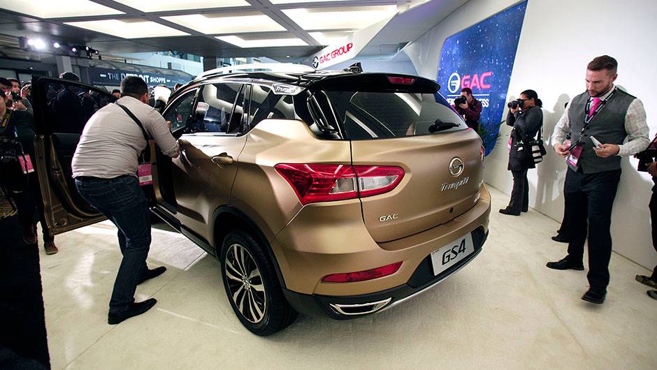 GAC GS4 | <a href="https://beta-develop.quatrorodas.abril.com.br/galerias/saloes/detroit-2015/1o-dia-salao-detroit-824981.shtml" rel="migration">Veja a primeira parte</a> GAC GS4 | <a href="https://beta-develop.quatrorodas.abril.com.br/galerias/saloes/detroit-2015/1o-dia-salao-detroit-824981.shtml" rel="migration">Veja a primeira parte</a>
