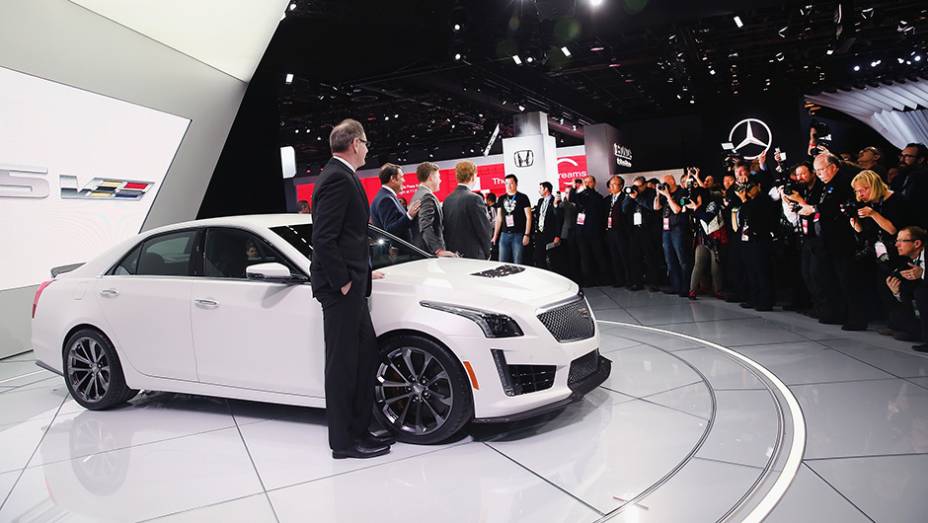 Cadillac CTS-V | <a href="https://beta-develop.quatrorodas.abril.com.br/noticias/saloes/detroit-2015/cadillac-revela-novo-cts-v-820740.shtml" rel="migration">Leia mais</a> | <a href="https://beta-develop.quatrorodas.abril.com.br/galerias/saloes/detroit-2015/1o-dia-salao-detroit-824981.shtml" rel="migration">Veja a pri</a> Cadillac CTS-V | <a href="https://beta-develop.quatrorodas.abril.com.br/noticias/saloes/detroit-2015/cadillac-revela-novo-cts-v-820740.shtml" rel="migration">Leia mais</a> | <a href="https://beta-develop.quatrorodas.abril.com.br/galerias/saloes/detroit-2015/1o-dia-salao-detroit-824981.shtml" rel="migration">Veja a pri</a>
