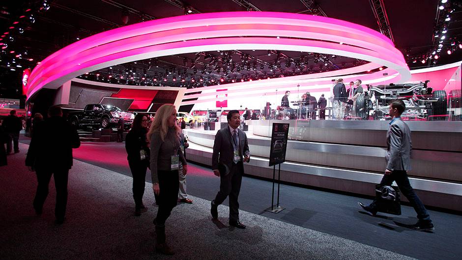 Estande da Nissan | <a href="https://beta-develop.quatrorodas.abril.com.br/galerias/saloes/detroit-2015/1o-dia-salao-detroit-824981.shtml" rel="migration">Veja a primeira parte</a> | <a href="https://beta-develop.quatrorodas.abril.com.br/galerias/saloes/detroit-2015/direto-detroit-parte-2-825561.shtml" rel="migration"></a> Estande da Nissan | <a href="https://beta-develop.quatrorodas.abril.com.br/galerias/saloes/detroit-2015/1o-dia-salao-detroit-824981.shtml" rel="migration">Veja a primeira parte</a> | <a href="https://beta-develop.quatrorodas.abril.com.br/galerias/saloes/detroit-2015/direto-detroit-parte-2-825561.shtml" rel="migration"></a>