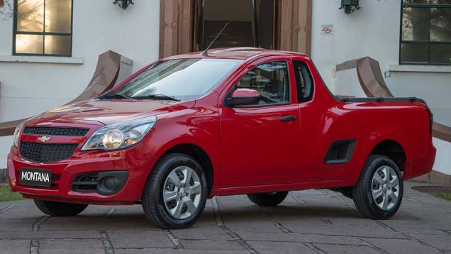 PRESENTE: Chevrolet Montana - O tempo passou para a Montana. A Chevrolet passou a usar como base o Agile, equipando-a com motor 1.4. O resultado é uma participação de mercado de meros 13% - a rival Strada detém 56% PRESENTE: Chevrolet Montana - O tempo passou para a Montana. A Chevrolet passou a usar como base o Agile, equipando-a com motor 1.4. O resultado é uma participação de mercado de meros 13% - a rival Strada detém 56%
