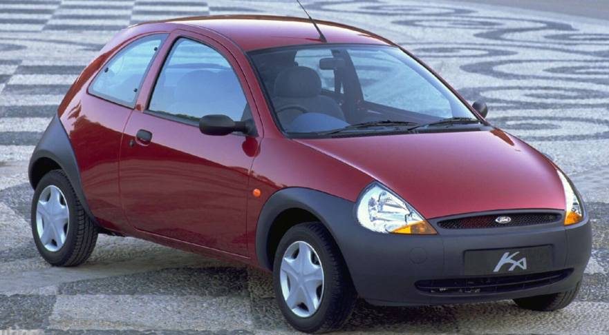 PASSADO: Ford Ka - Quando chegou por aqui, em 1997, o Ka ganhou a simpatia de muitos, graças às suas formas arredondadas e seu preço modesto. O projeto, porém, ficou defasado e, quando reformulado, em 2008, não agradou