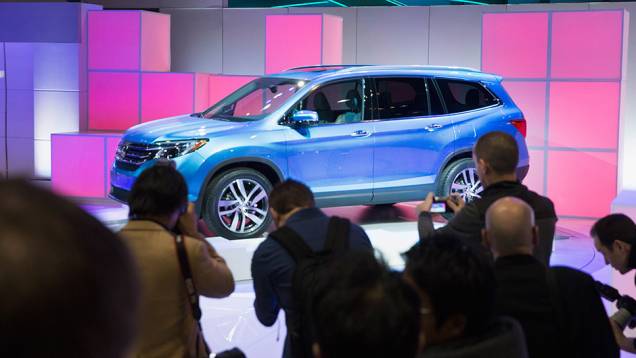 Honda Pilot | <a href="https://beta-develop.quatrorodas.abril.com.br/noticias/fabricantes/honda-divulga-imagens-pilot-2016-835540.shtml" rel="migration">Leia mais</a> Honda Pilot | <a href="https://beta-develop.quatrorodas.abril.com.br/noticias/fabricantes/honda-divulga-imagens-pilot-2016-835540.shtml" rel="migration">Leia mais</a>