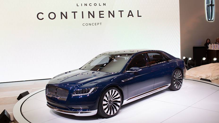 Lincoln Continental Concept | <a href="https://beta-develop.quatrorodas.abril.com.br/noticias/saloes/new-york-2015/lincoln-ressuscita-nome-continental-carro-conceito-851946.shtml" target="_blank" rel="migration">Leia mais</a>