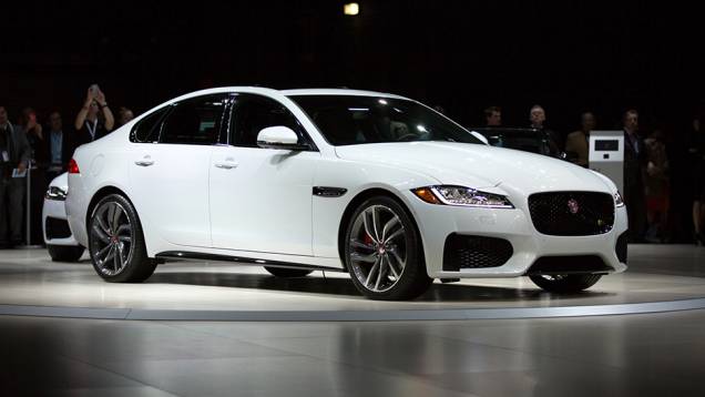 Jaguar XF | <a href="https://beta-develop.quatrorodas.abril.com.br/noticias/saloes/new-york-2015/jaguar-apresenta-novo-xf-850881.shtml" target="_blank" rel="migration">Leia mais</a> Jaguar XF | <a href="https://beta-develop.quatrorodas.abril.com.br/noticias/saloes/new-york-2015/jaguar-apresenta-novo-xf-850881.shtml" target="_blank" rel="migration">Leia mais</a>