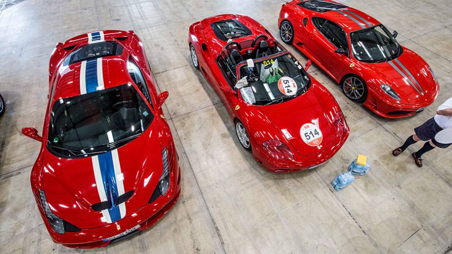 Vale lembrar que, ao longo da história, alguns notáveis participaram da Mille Miglia, incluindo o vencedor de 1955, Stirling Moss Vale lembrar que, ao longo da história, alguns notáveis participaram da Mille Miglia, incluindo o vencedor de 1955, Stirling Moss