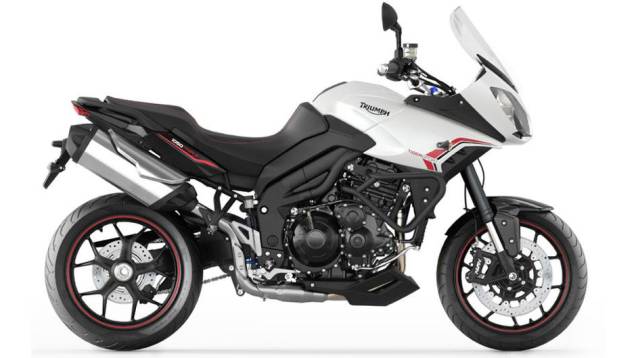 A Triumph anunciou a introdução de uma nova versão da Tiger na Europa, a Sport | <a href="https://beta-develop.quatrorodas.abril.com.br/moto/noticias/triumph-revela-tiger-sport-731104.shtml" rel="migration">Leia mais</a> A Triumph anunciou a introdução de uma nova versão da Tiger na Europa, a Sport | <a href="https://beta-develop.quatrorodas.abril.com.br/moto/noticias/triumph-revela-tiger-sport-731104.shtml" rel="migration">Leia mais</a>