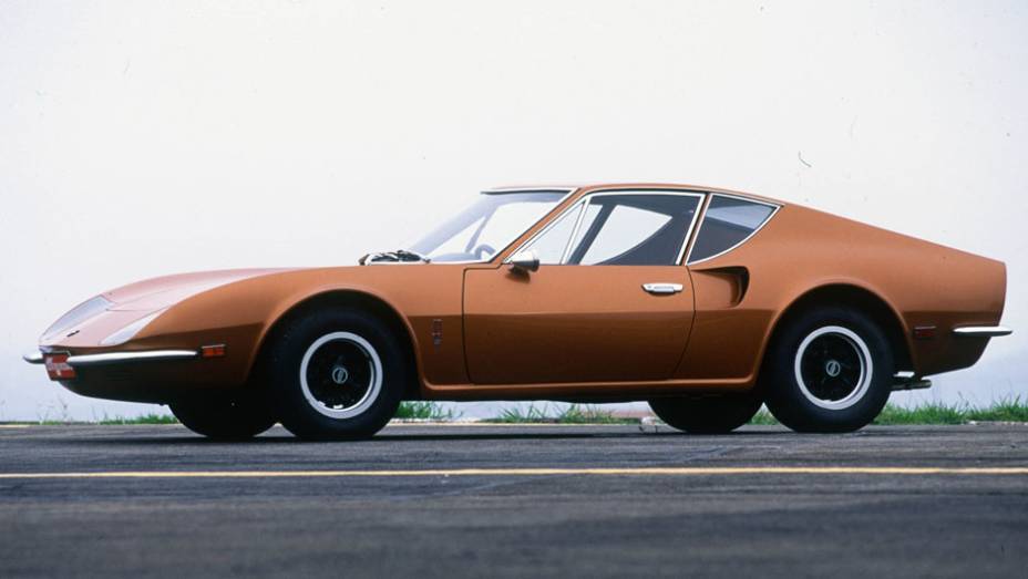 Puma GT 4R: os &uacute;nicos tr&ecirc;s exemplares produzidos com tal nome e configura&ccedil;&atilde;o foram feitos para sorteio entre os leitores de QUATRO RODAS em 1969, marcando uma iniciativa sem igual at&eacute; hoje na imprensa brasileira. | <a href="https://beta-develop.quatrorodas.abril.com.br/" rel="migration"></a>