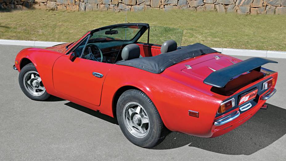 Puma GTS: com o fim do Willys Interlagos e do Karmann Ghia, modelos de s&eacute;rie, o Puma GT convers&iacute;vel (inicialmente GTE Spider e depois GTS) supriu em grande parte a demanda por esportivos sem teto no pa&iacute;s. | <a href="https://beta-develop.quatrorodas.abril.com.br/noticias" rel="migration"></a>