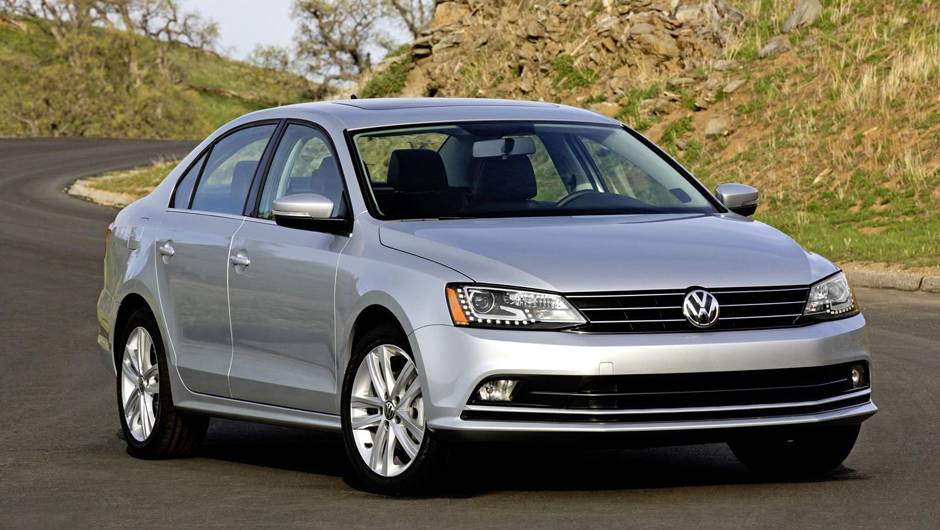 Jetta 2015 é apresentado. | <a href="https://beta-develop.quatrorodas.abril.com.br/noticias/fabricantes/jetta-2015-revelado-ganha-novidades-779724.shtml" rel="migration">Leia mais</a> Jetta 2015 é apresentado. | <a href="https://beta-develop.quatrorodas.abril.com.br/noticias/fabricantes/jetta-2015-revelado-ganha-novidades-779724.shtml" rel="migration">Leia mais</a>