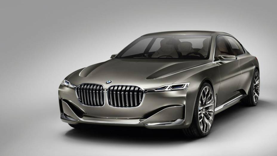 BMW apresentou o Vision Future Luxury Concept no Salão de Pequim. | <a href="https://beta-develop.quatrorodas.abril.com.br/noticias/saloes/pequim-2014/bmw-apresentara-conceito-estudo-design-780054.shtml" rel="migration">Leia mais</a>