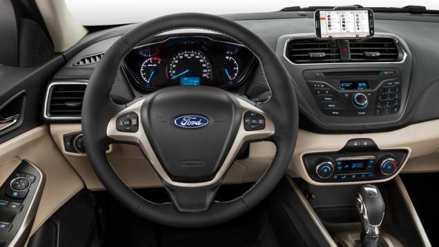 Entre os itens de série, o sedã traz seis airbags. | <a href="https://beta-develop.quatrorodas.abril.com.br/noticias/saloes/pequim-2014/ford-escort-esta-volta-modelo-sera-apresentado-pequim-779651.shtml" rel="migration">Leia mais</a> Entre os itens de série, o sedã traz seis airbags. | <a href="https://beta-develop.quatrorodas.abril.com.br/noticias/saloes/pequim-2014/ford-escort-esta-volta-modelo-sera-apresentado-pequim-779651.shtml" rel="migration">Leia mais</a>