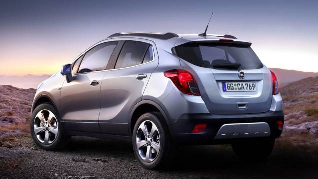 Mokka terá faróis adaptativos com iluminação bi-xenon e a avançada tecnologia Opel Eye, que reconhece placas de trânsito | <a href="https://beta-develop.quatrorodas.abril.com.br/saloes/genebra/2012/opel-mokka-concept-678516.shtml" rel="migration">Leia mais</a> Mokka terá faróis adaptativos com iluminação bi-xenon e a avançada tecnologia Opel Eye, que reconhece placas de trânsito | <a href="https://beta-develop.quatrorodas.abril.com.br/saloes/genebra/2012/opel-mokka-concept-678516.shtml" rel="migration">Leia mais</a>