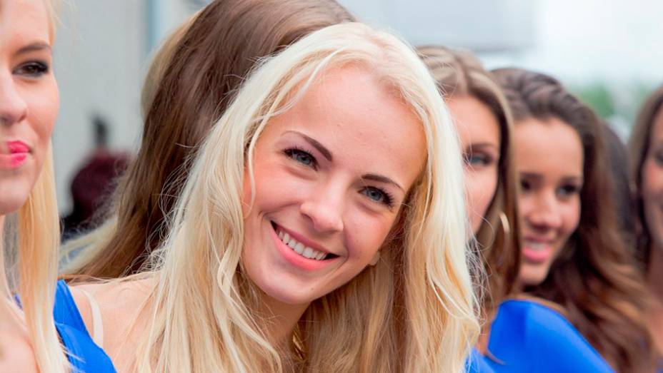 Veja as belas garotas da MotoGP de Assen e saiba como foi a corrida! | <a href="https://beta-develop.quatrorodas.abril.com.br/moto/galerias/competicoes/motogp-assen-corrida-745442.shtml" rel="migration">Leia mais</a>