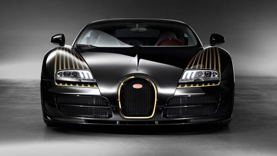 O modelo tem a cor preta com detalhes em dourado, enquanto... | <a href="https://beta-develop.quatrorodas.abril.com.br/noticias/saloes/pequim-2014/bugatti-lanca-veyron-grand-sport-vitesse-black-bess-779340.shtml" rel="migration">Leia mais</a>