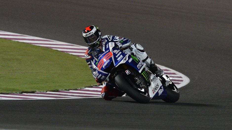 Jorge Lorenzo, da Yamaha, largar&aacute; em quinto. | <a href="https://beta-develop.quatrorodas.abril.com.br/moto/noticias/marc-marquez-pole-primeira-etapa-ano-motogp-777577.shtml" rel="migration">Leia mais</a>