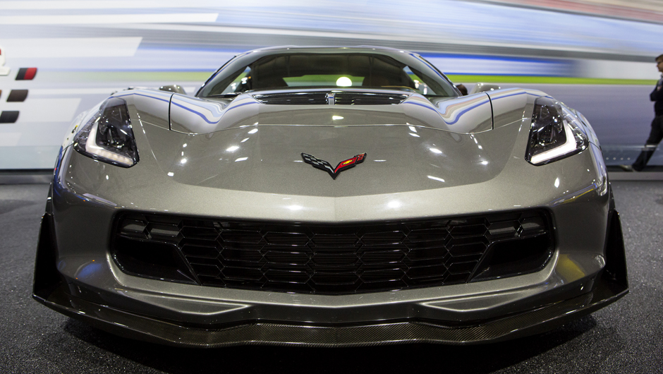 Chevrolet Corvette Z06 | <a href="https://beta-develop.quatrorodas.abril.com.br/noticias/fabricantes/gm-revela-corvette-z06-conversivel-779627.shtml" rel="migration">Leia mais</a>