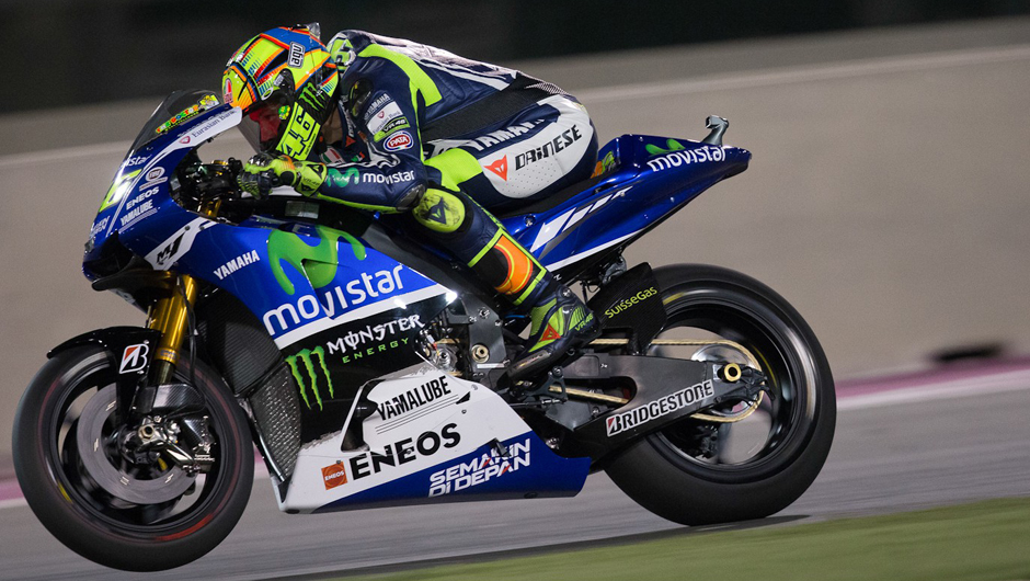 Galeria de Quatro Rodas da MotoGP - Catar (domingo) | <a href="https://beta-develop.quatrorodas.abril.com.br/moto/noticias/prova-disputada-marquez-segura-pressao-rossi-vence-catar-777551.shtml" rel="migration">Leia mais</a>