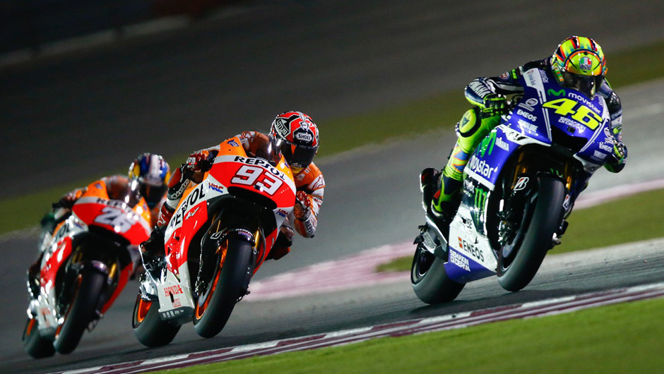 Galeria de Quatro Rodas da MotoGP - Catar (domingo) | <a href="https://beta-develop.quatrorodas.abril.com.br/moto/noticias/prova-disputada-marquez-segura-pressao-rossi-vence-catar-777551.shtml" rel="migration">Leia mais</a>